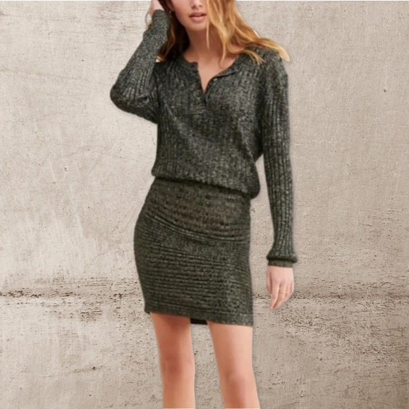 Rochouse Metallic Gold and Black Sweater Dress NWT - Picture 1 of 8